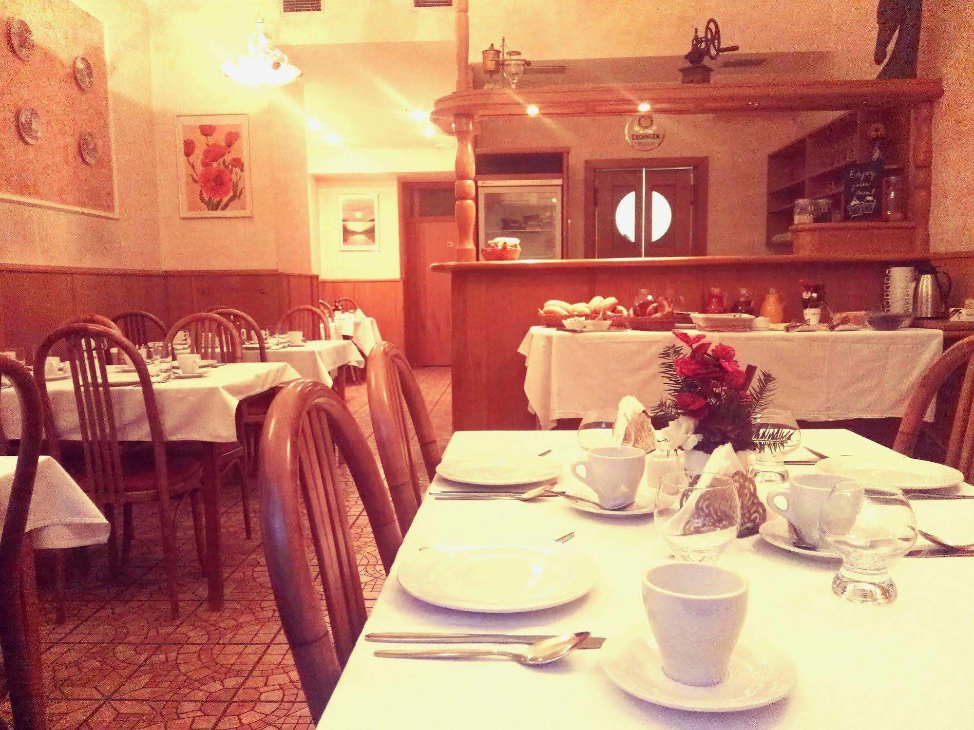 Hotel Derby 3*